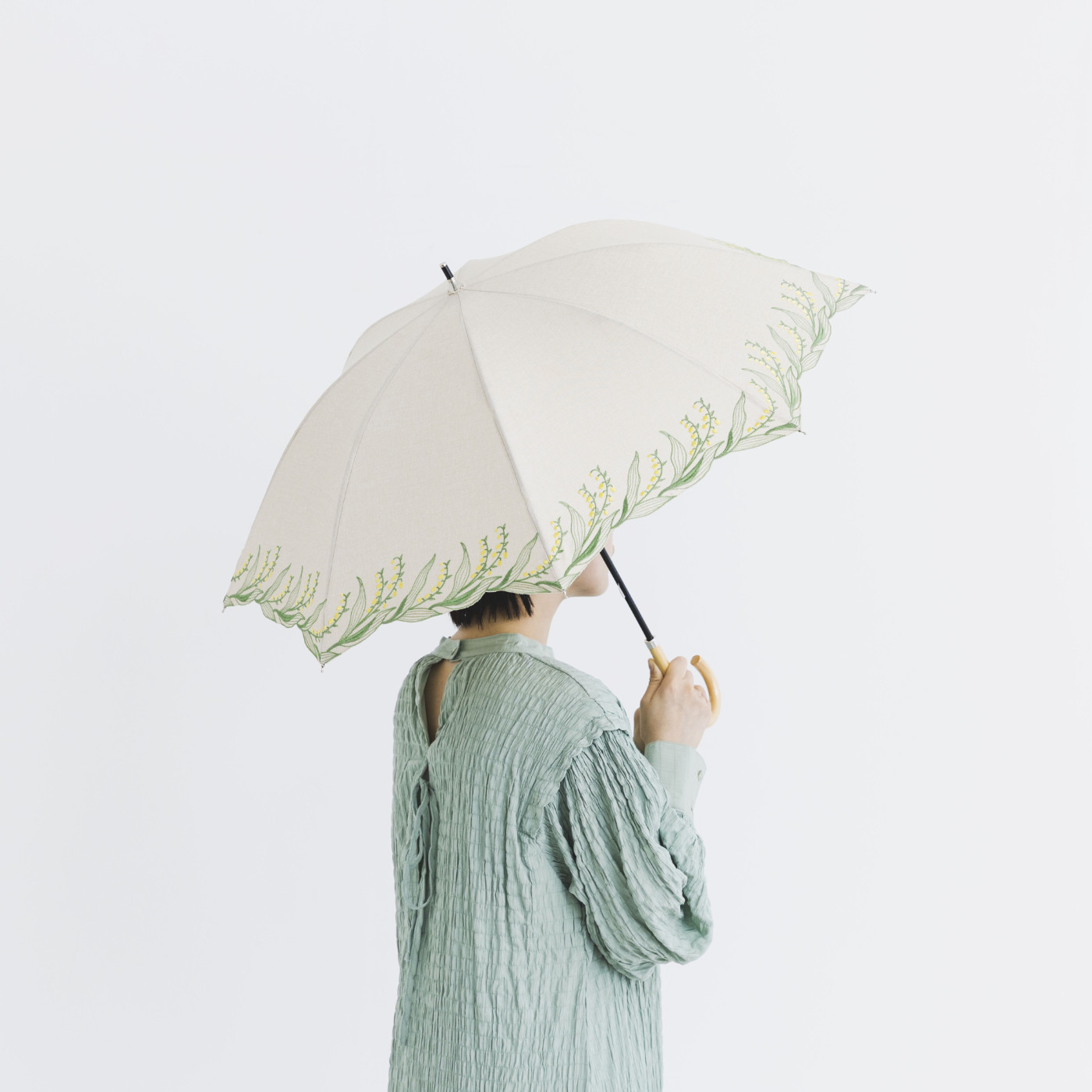 SeeMONO|［大物配送］スズラン刺しゅうの晴雨兼用傘〈アイボリー〉